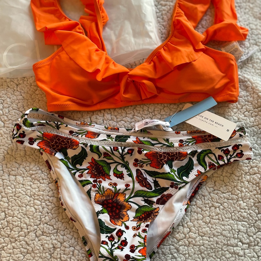 CUPSHE Orange Ruffle Bikini With Floral Bottom